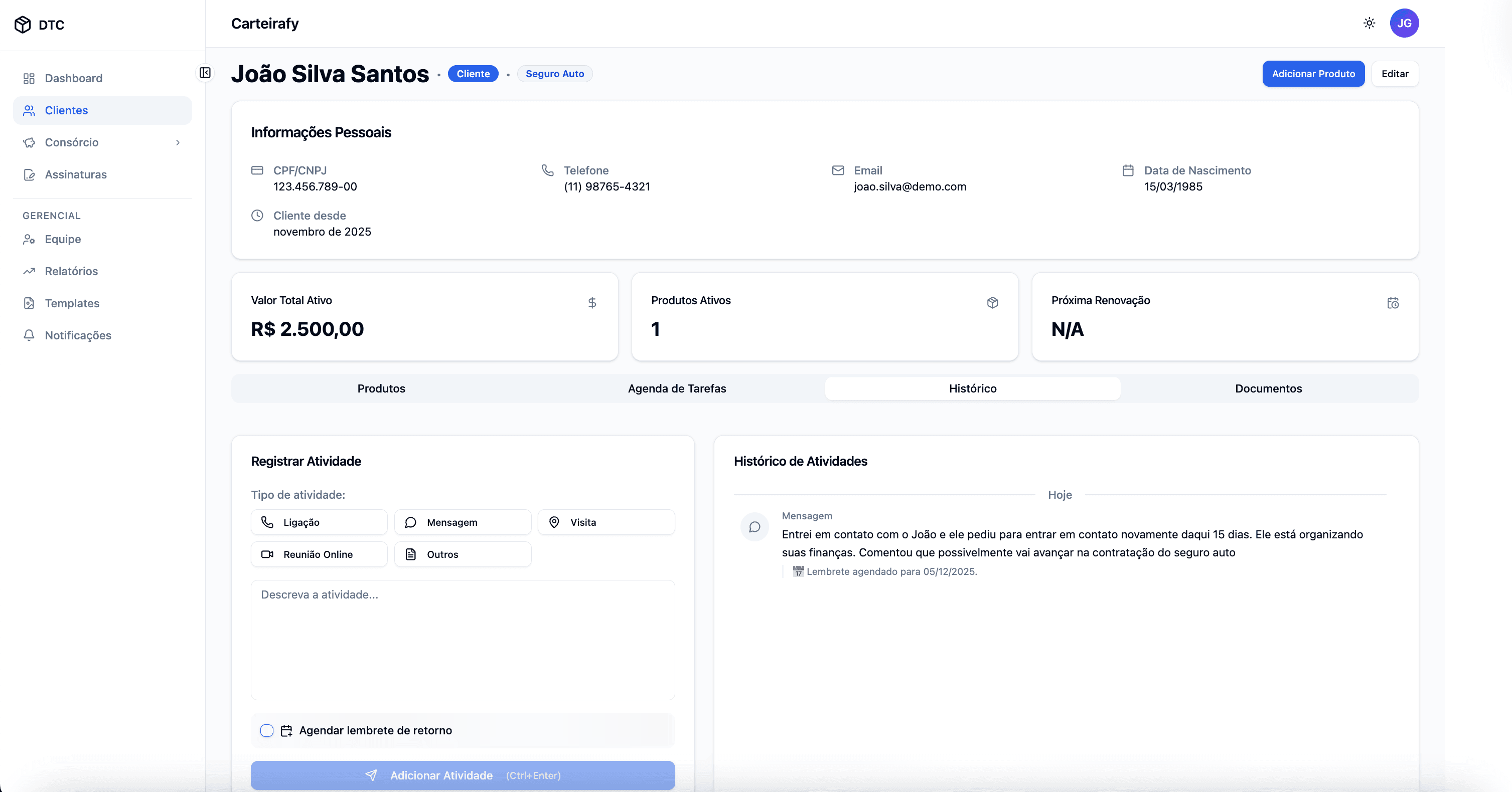 Página de Detalhes do Cliente com Histórico e Ações
